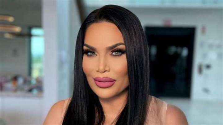 Bianca Censori Plastic Surgery: The Ultimate Guide to Her Transformation Journey