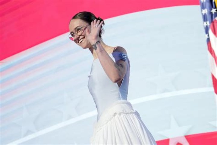 Ella Emhoff Age: The Rising Star&rsquo;s Journey and Fascinating Facts